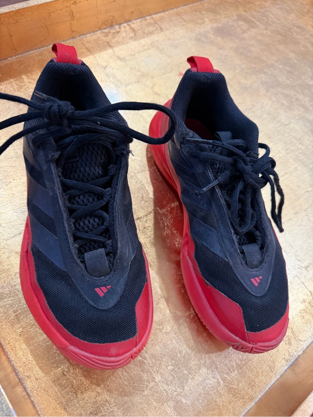 EUC: Adidas kids subzone Black & Red basketball Sneakers, sz 4